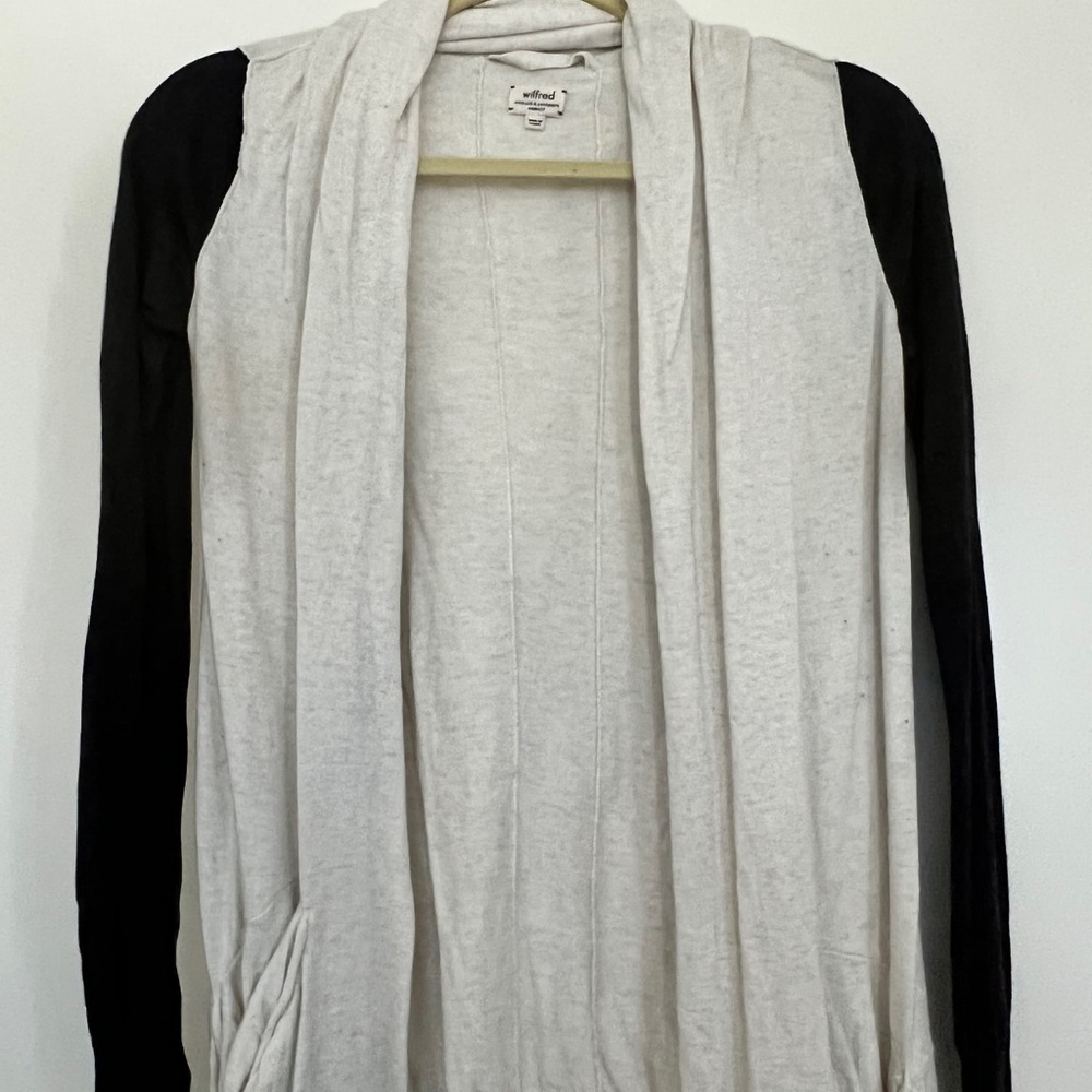 Aritzia Wilfred silk and cashmere sweater